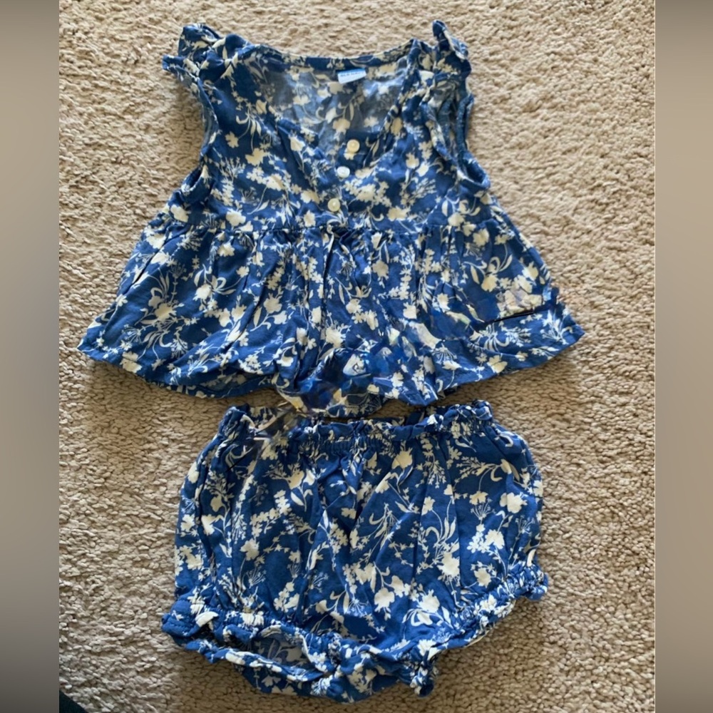 Toddler Girls 6-12 month Old Navy Blue and White Floral Summer Set